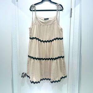NWT Cream and Black Tiered Dress